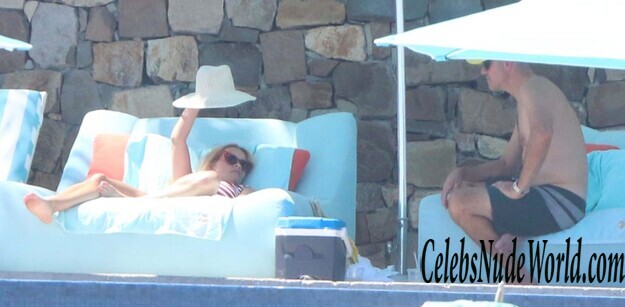 Reese Witherspoon Sexy 151231