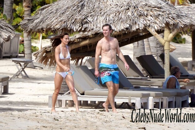 Pippa Middleton Bikini 151485