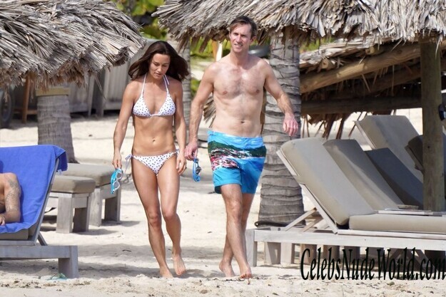Pippa Middleton Bikini 151488