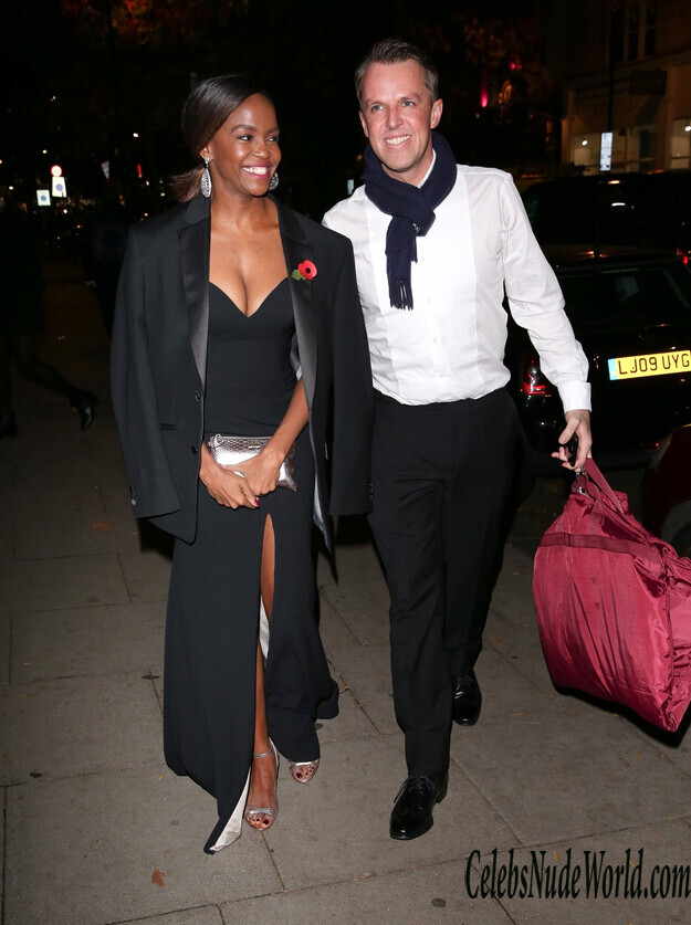 Oti Mabuse Cleavage 152038