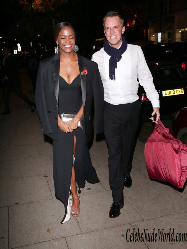 Oti Mabuse Cleavage 152051