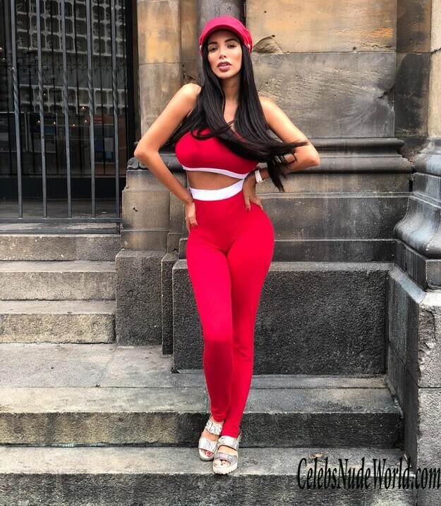 Paula Manzanal Topless 152362