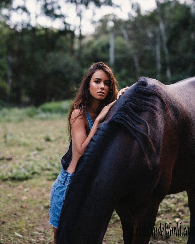 Renee Herbert Sexy 152893