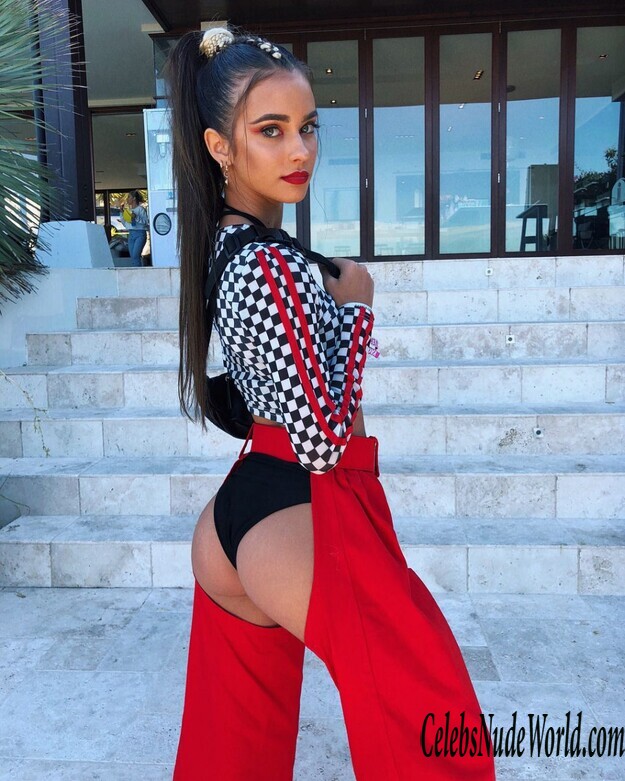 Renee Herbert Sexy 152897