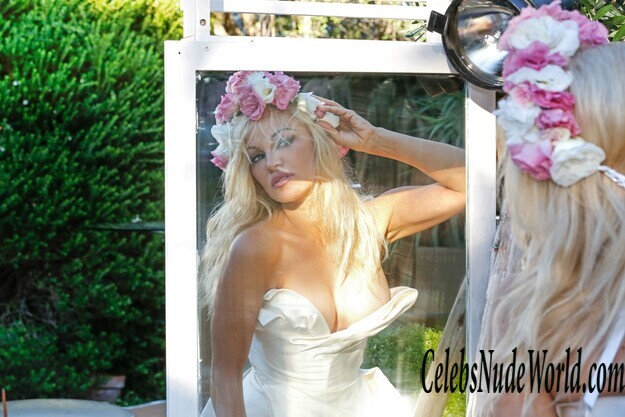 Pamela Anderson Sexy 152958