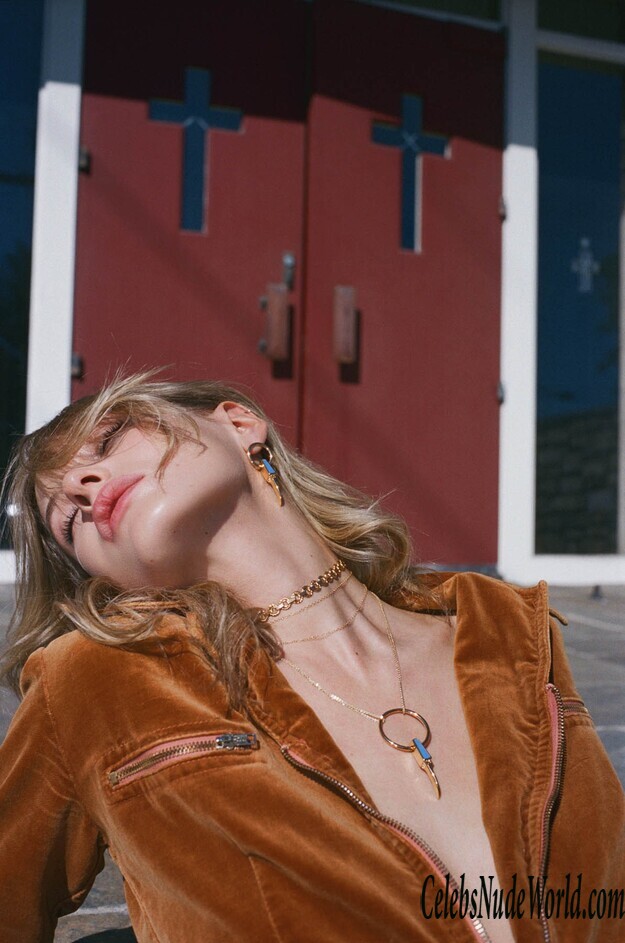 Paige Elkington Sexy 153309