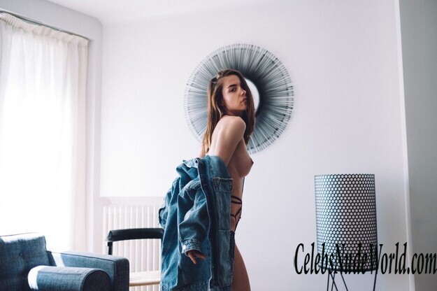 Rebecca Bagnol Nude 153448