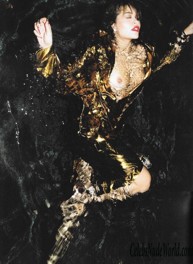 Rita Ora Topless 153458