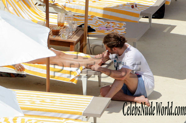 Rita Ora Topless 153465