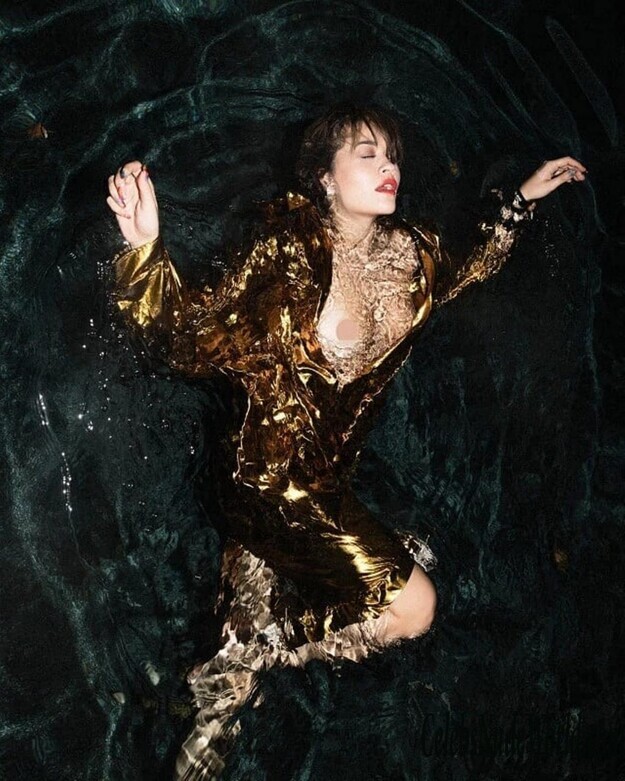 Rita Ora Topless 153479