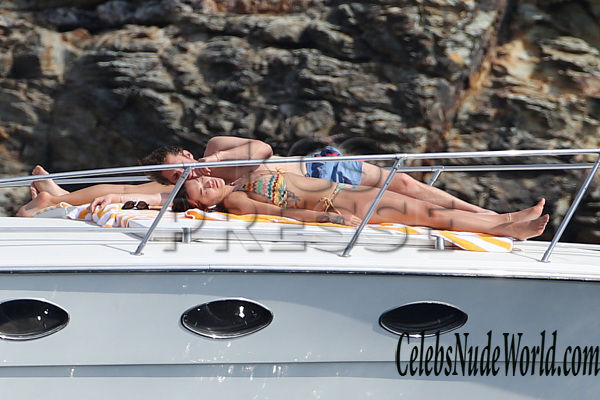 Rita Ora Topless 153569