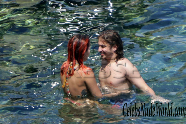 Rita Ora Topless 153590