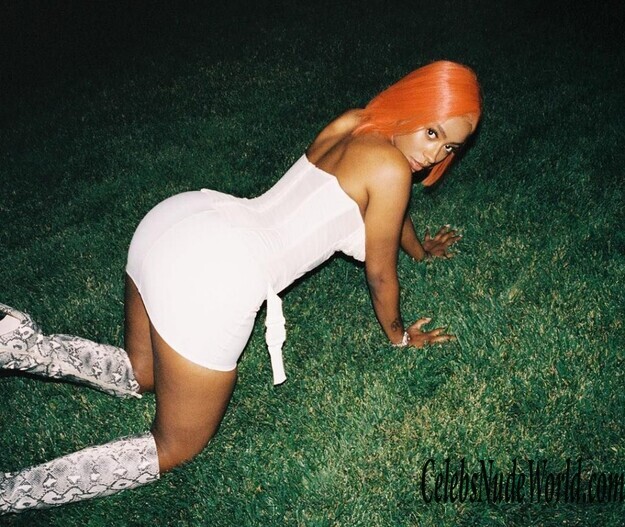 Raven Tracy Hot 153802