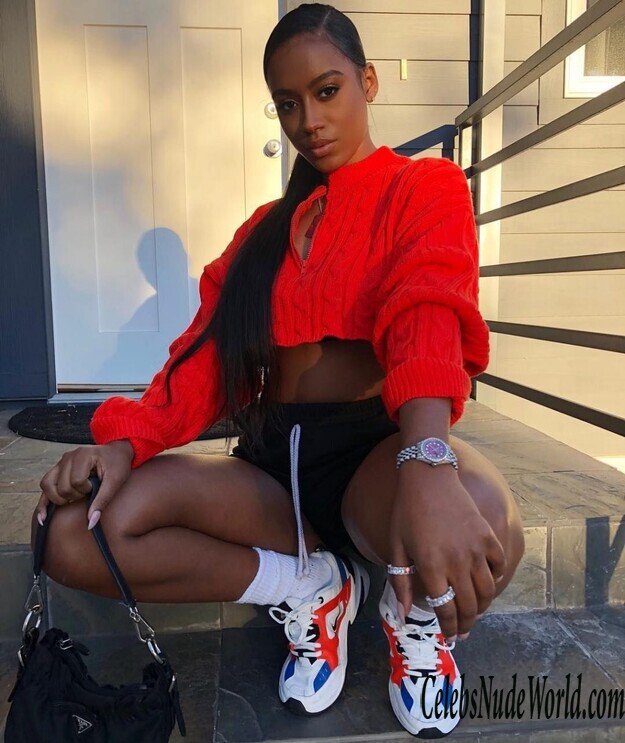 Raven Tracy Hot 153820