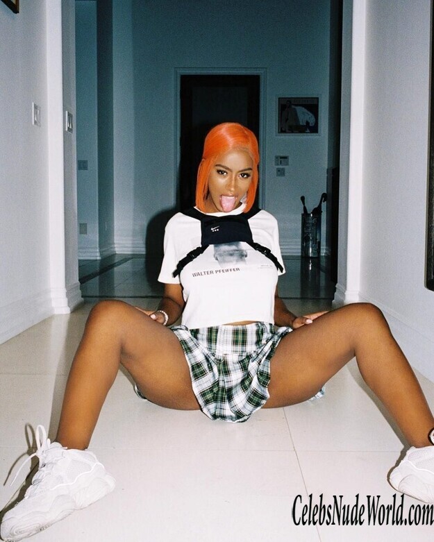 Raven Tracy Hot 153828