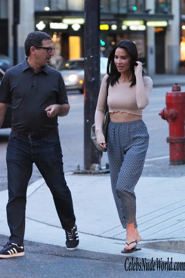 Olivia Munn Sexy 154075