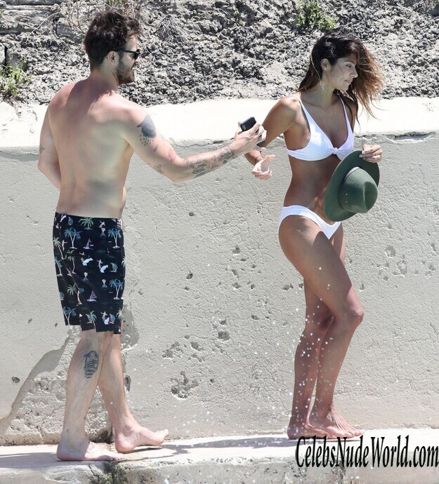 Pia Miller Bikini 154270