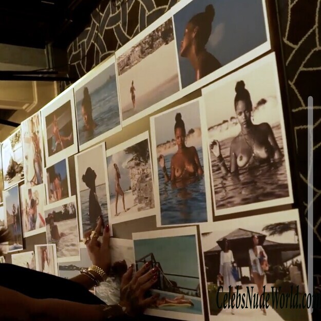 Rihanna Topless 154352