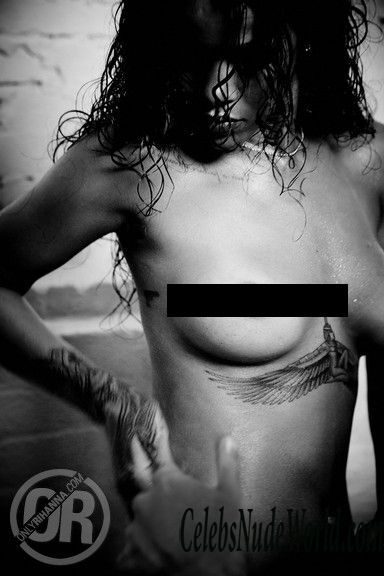 Rihanna Topless Photos 154367