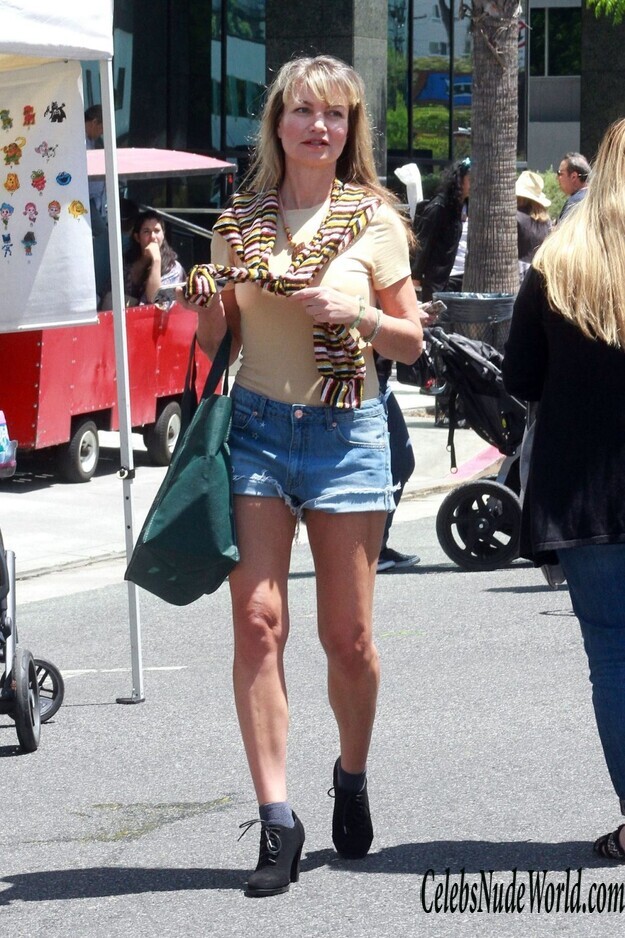 Rena Riffel Braless 154593