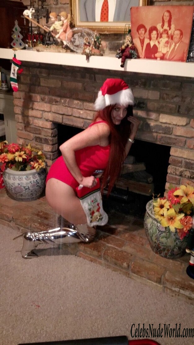 Sexy Pics of Phoebe Price 154793