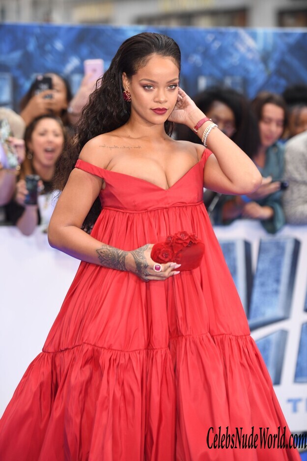 Rihanna Sexy 154862