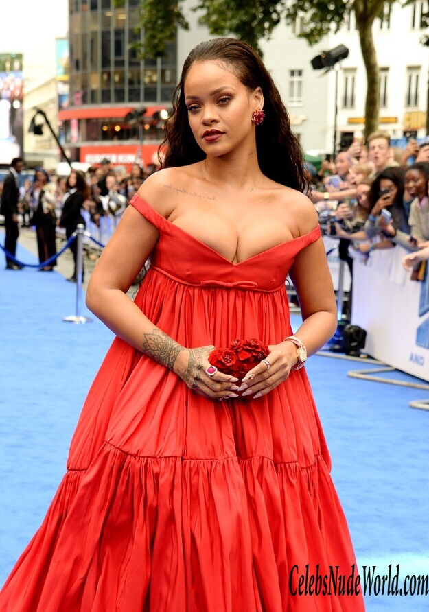 Rihanna Sexy 154893