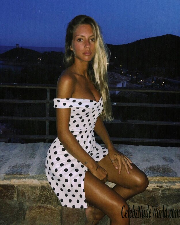 Pauline Tantot Sexy 154931