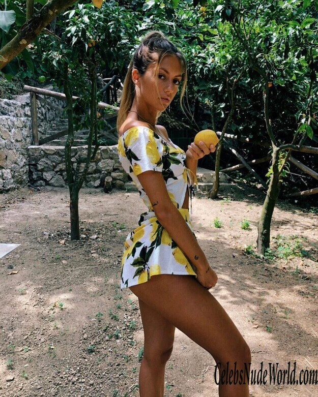 Pauline Tantot Sexy 154969