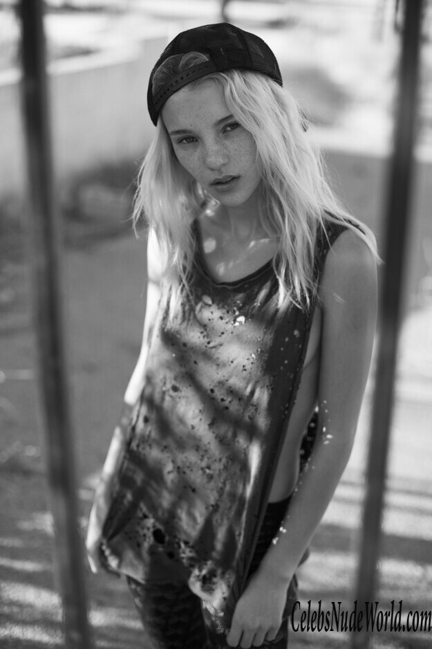 Topless Rachel Yampolsky 155299