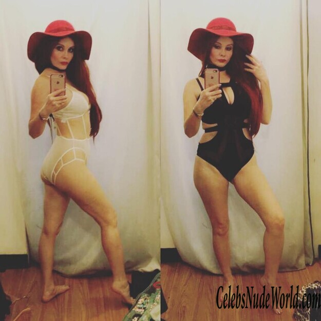 Phoebe Price's Several Beautiful Looks 155630