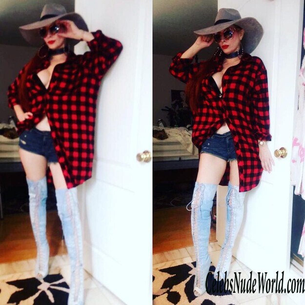 Phoebe Price's Several Beautiful Looks 155640