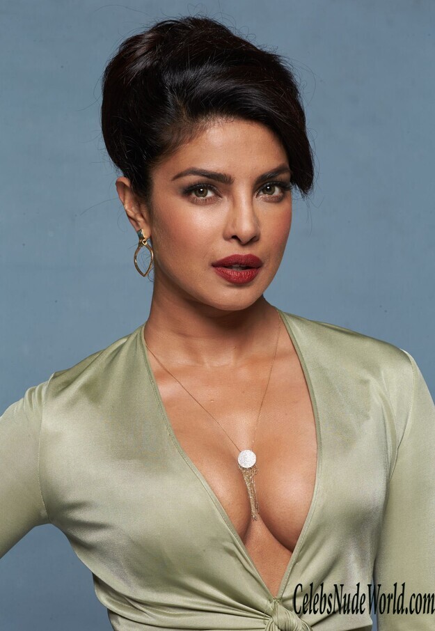 Priyanka Chopra Is Your Favorite Indian Babe 155832