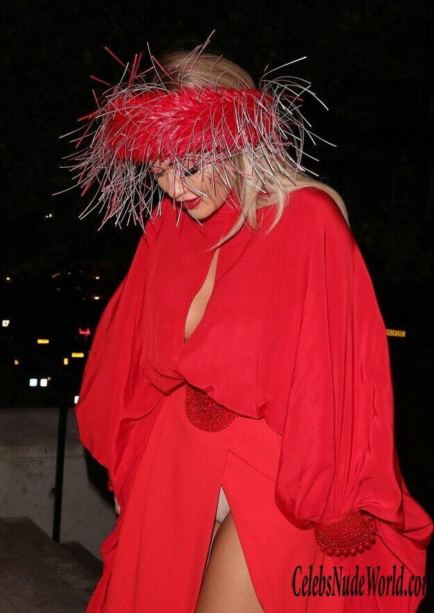 Rita Ora Sideboob 155949