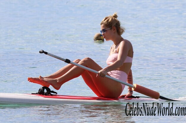 Pixie Geldof Bikini 156214