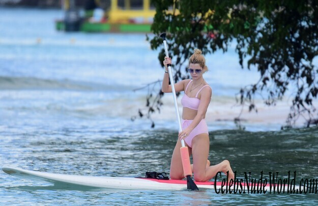 Pixie Geldof Bikini 156297