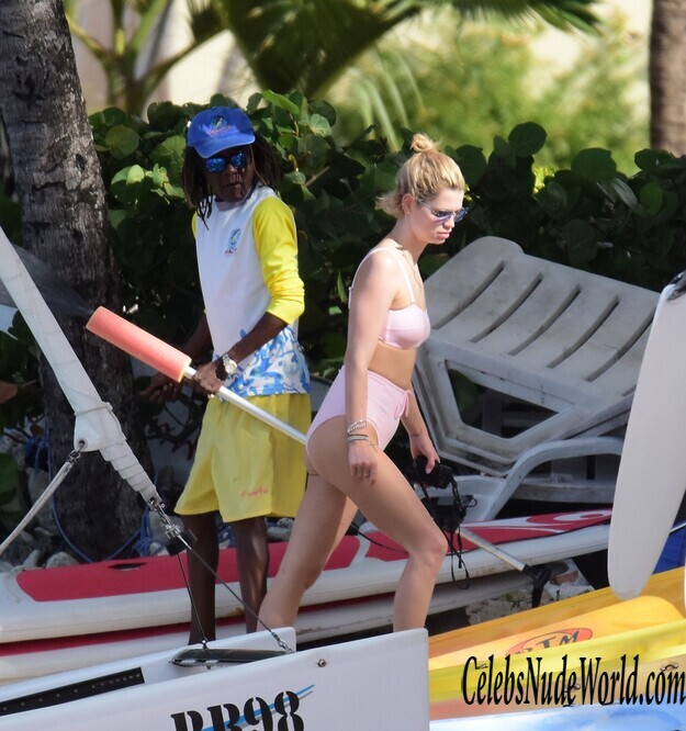 Pixie Geldof Bikini 156300