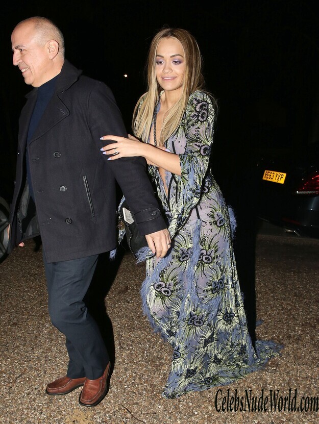 Rita Ora Boobslip pics 156622