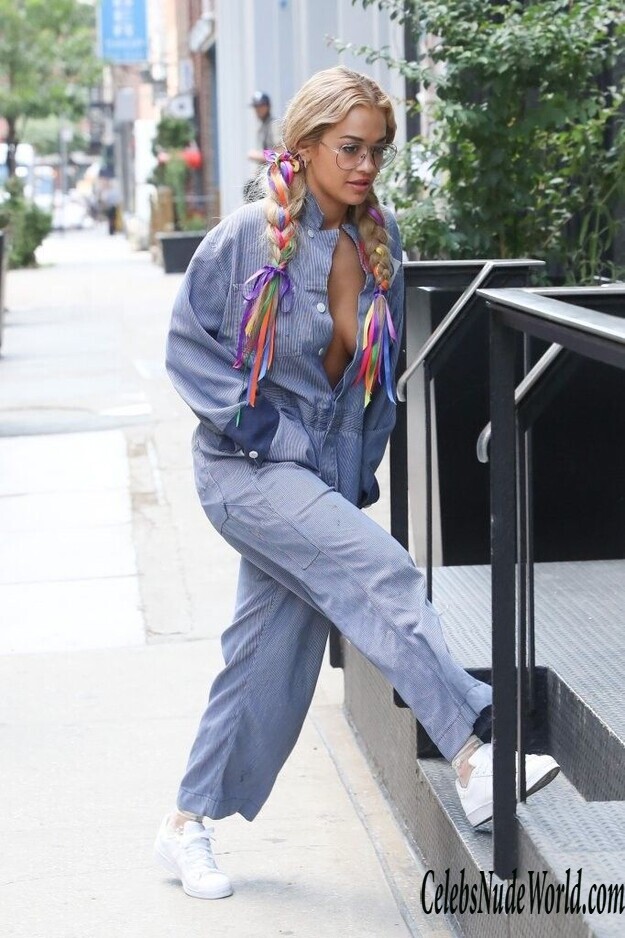 Braless Photos of Rita Ora 156628
