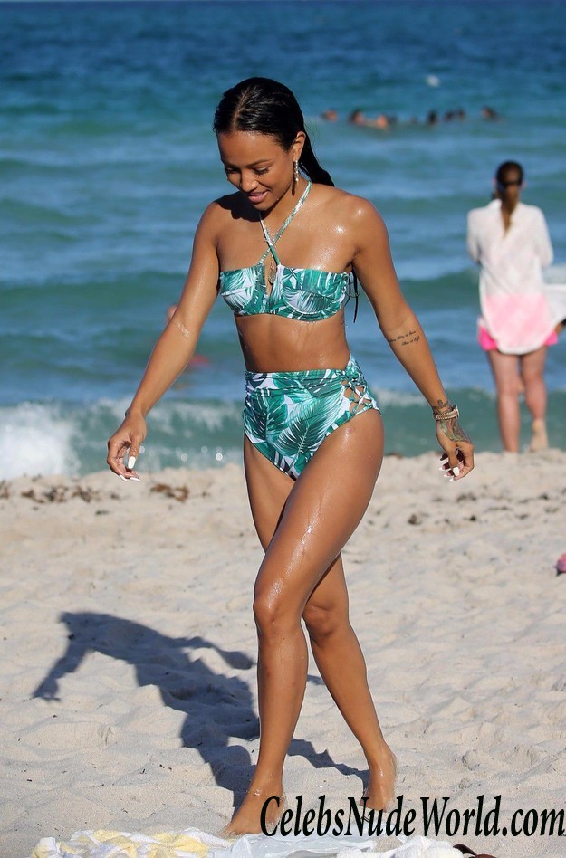 Christina Milian & Karrueche Tran In Bikinis At Miami Beach! 15698