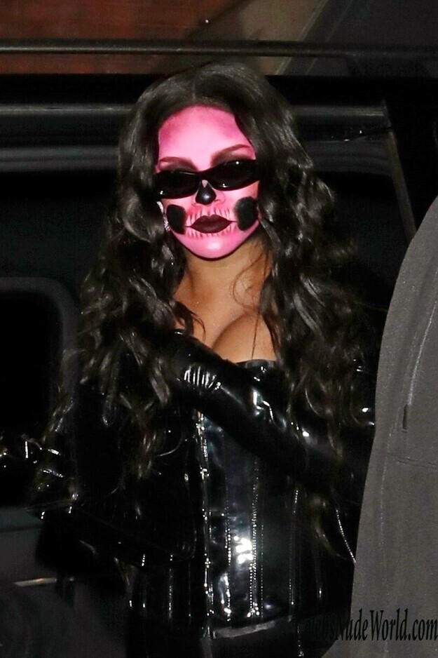 Rihanna Cleavage 157085