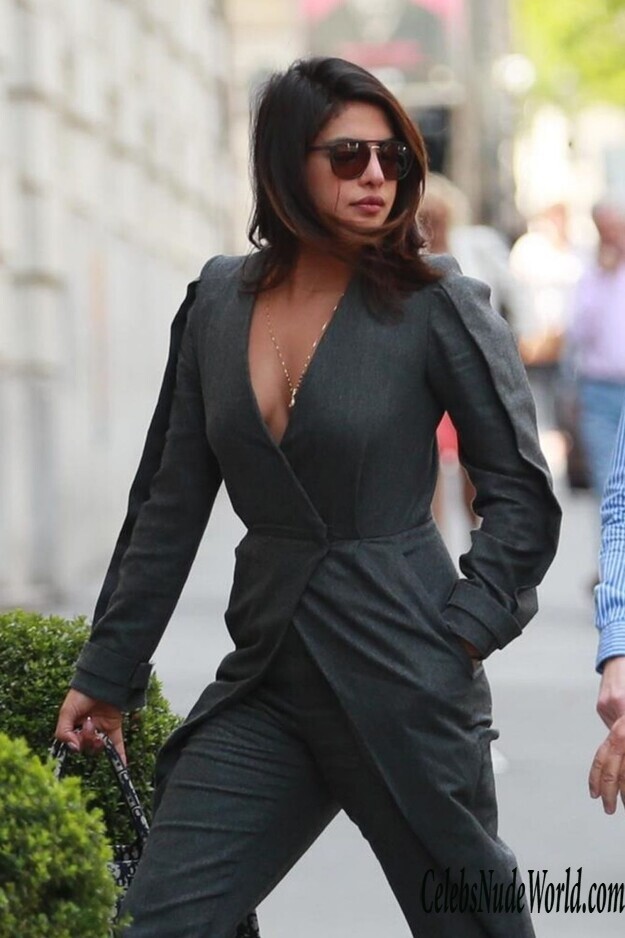 Priyanka Chopra Braless 157256