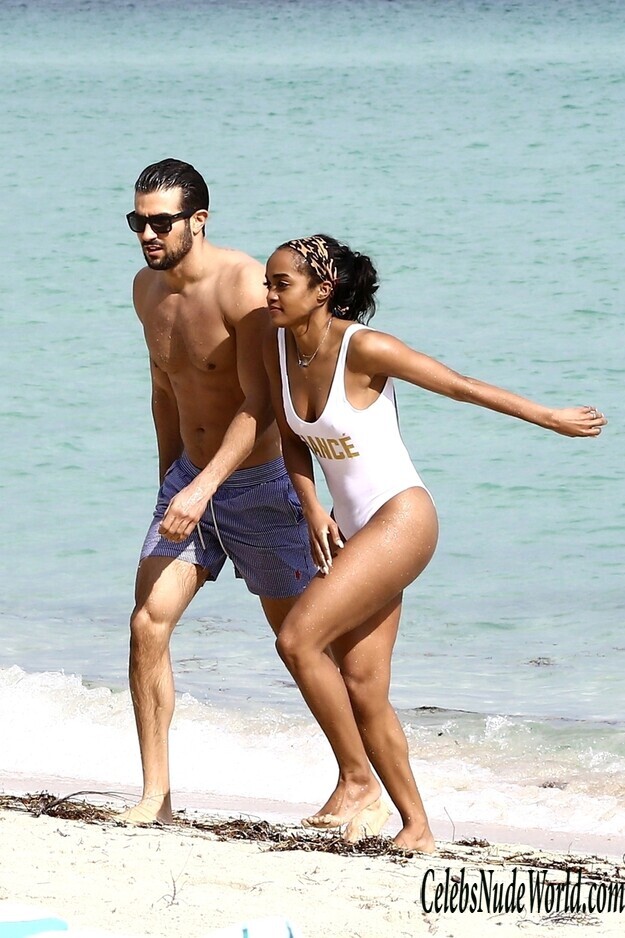 Rachel Lindsay Sexy 157375