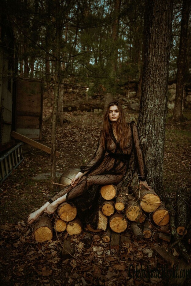 Rebekah Underhill Nude Photos 158153