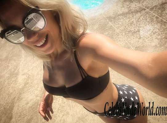 Ramona Kiss Sexy 158926