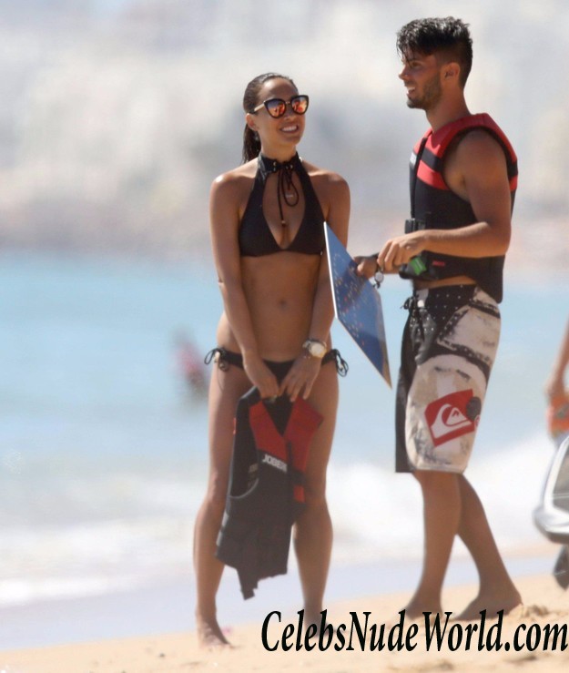 Myleene Klass Wearing A Bikini On The Beach In Portugal 15939