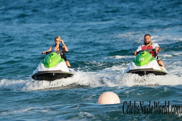 Sofia Richie Bikini 160153