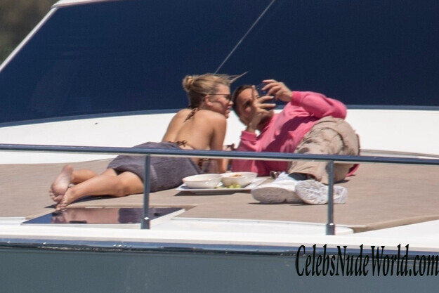 Sofia Richie Bikini 160171