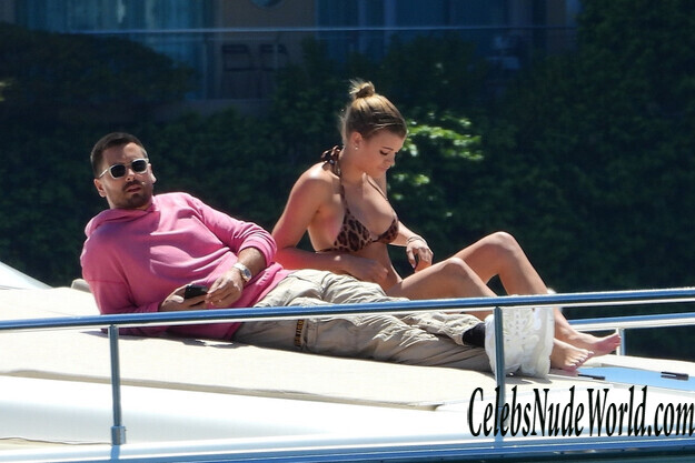 Sofia Richie Bikini 160181