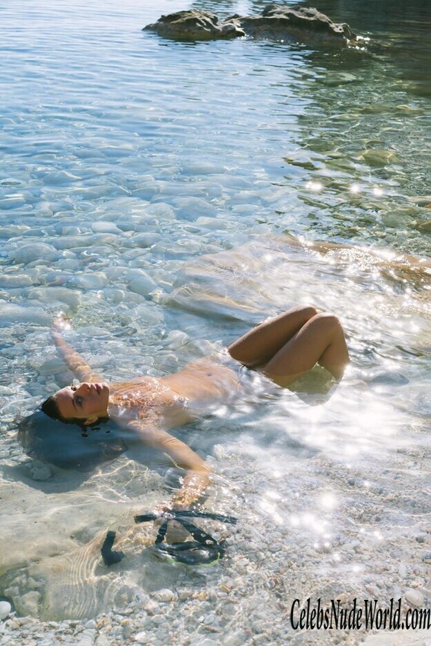 Roxanna Dunlop Nude 160433